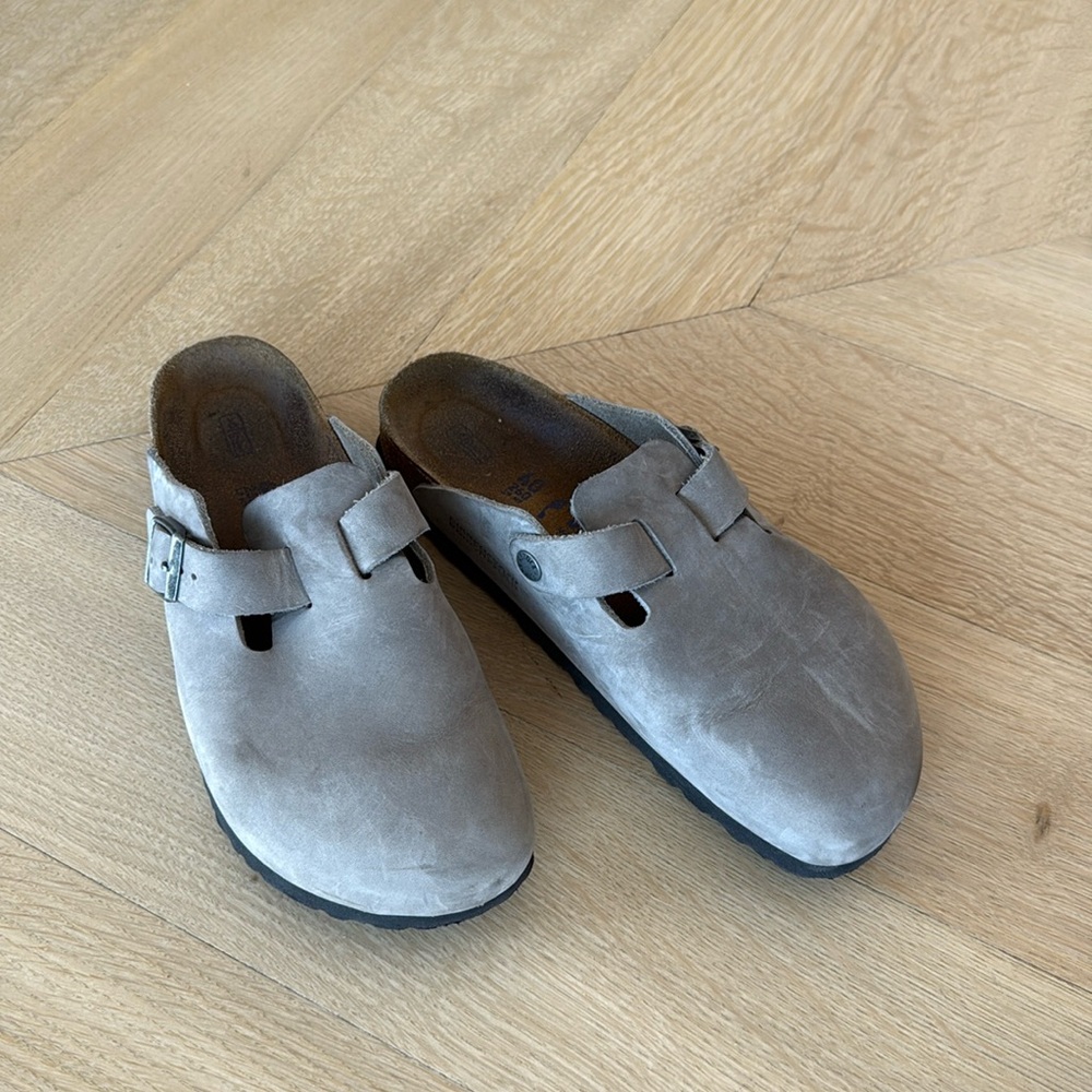 Birkenstock Boston Clogs | EU 40 | Oiled Leather - Iron | Medium Narrow Width